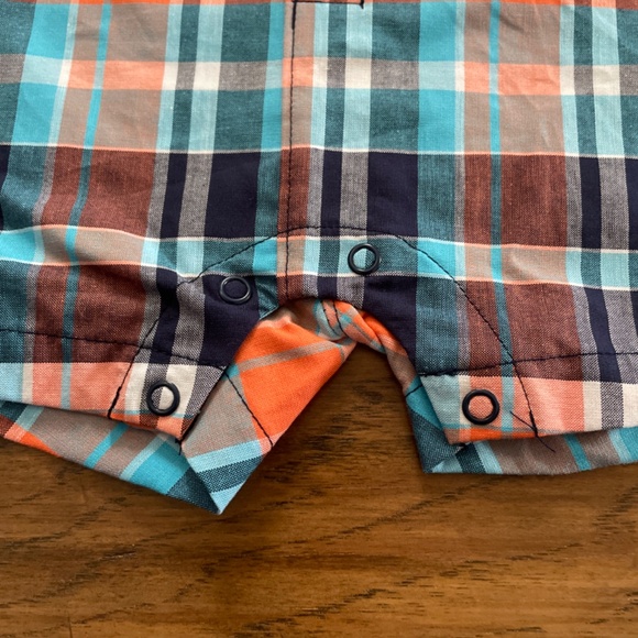 New Carter’s plaid romper size 9 months - Picture 3 of 6
